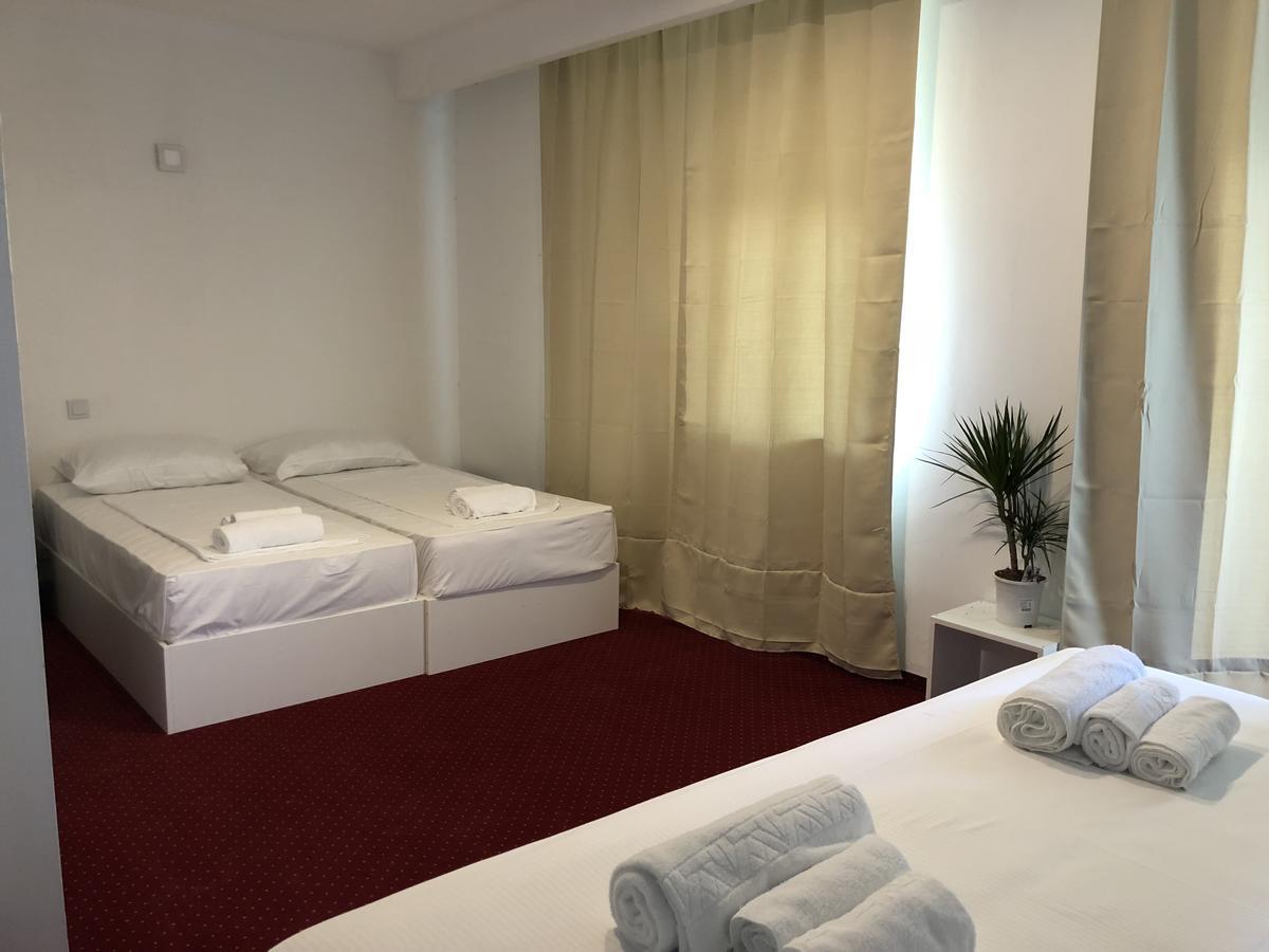 Hotel Park 茨里克韦尼察 外观 照片