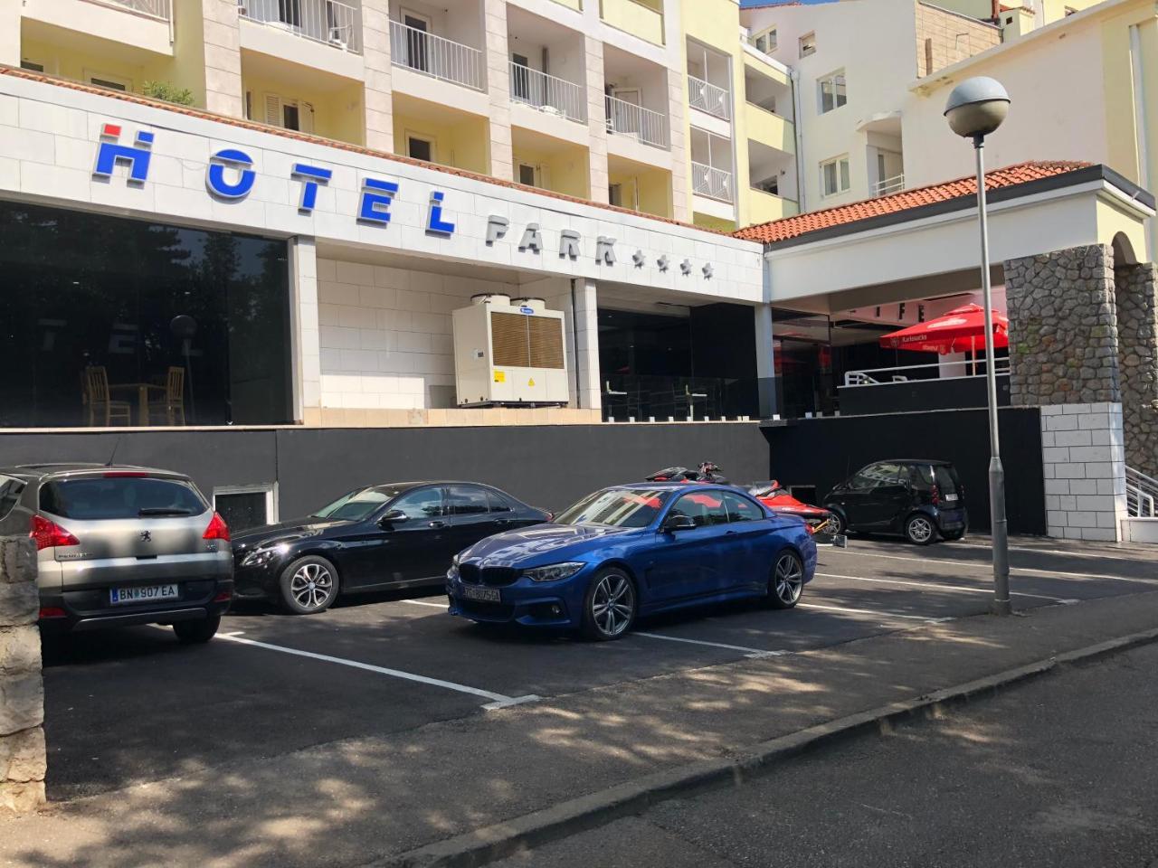 Hotel Park 茨里克韦尼察 外观 照片